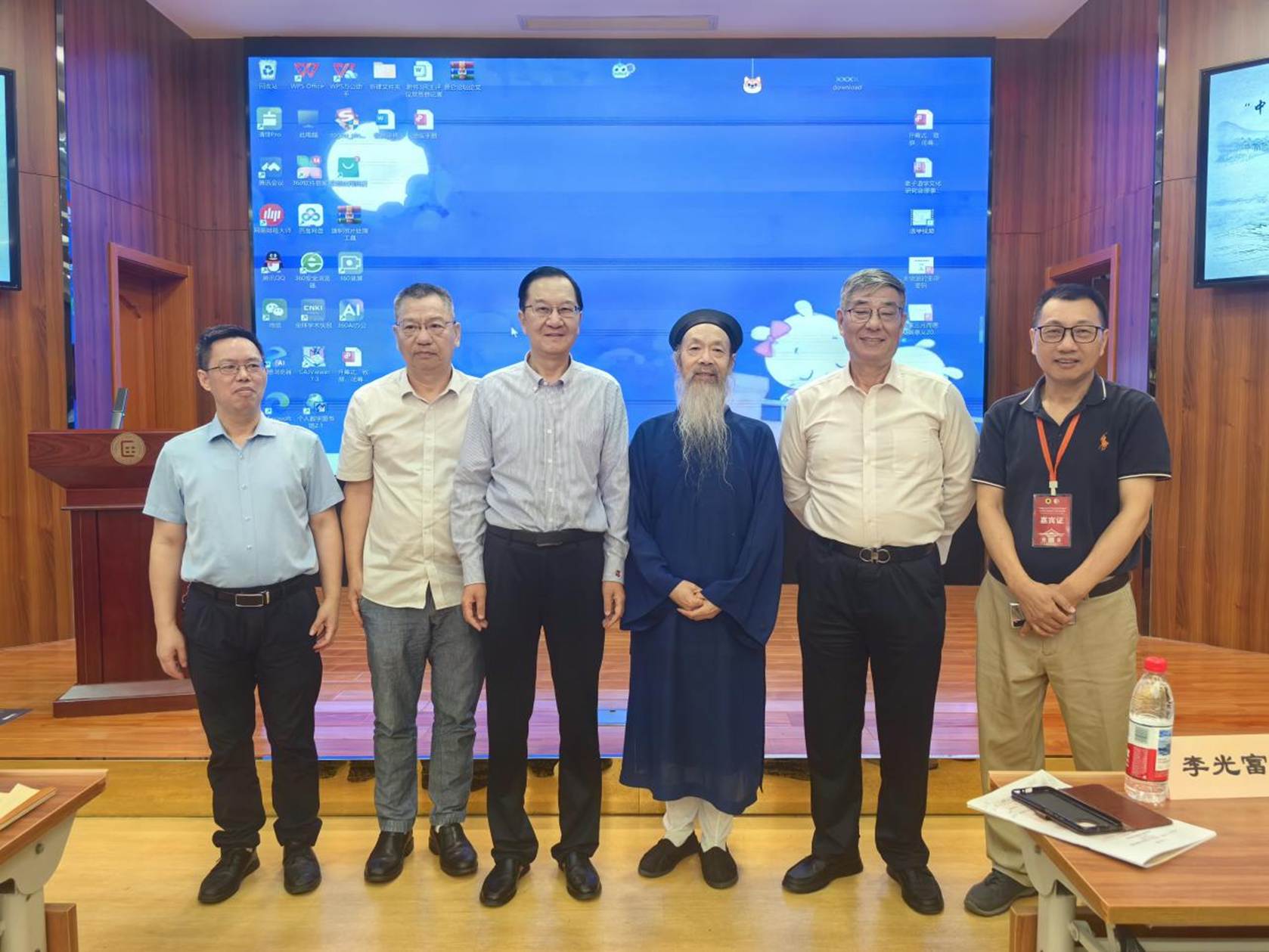 324b1f0c977f53a75f1676761bbdb622